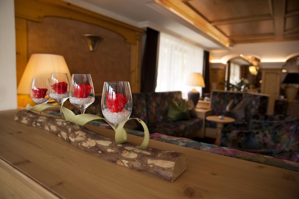 Hotel Gran Paradiso San Cassiano  Ngoại thất bức ảnh